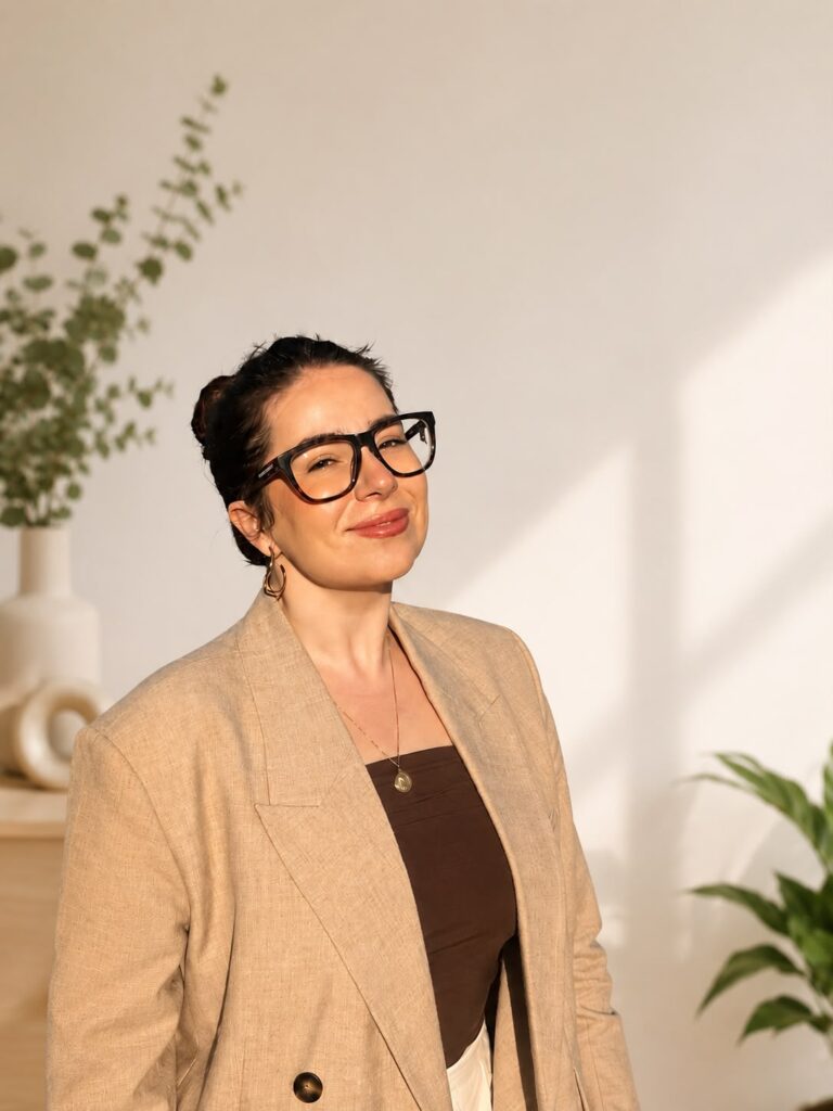 Cynthia, psicóloga y neuropsicóloga colaboradora de +Sanamente en Valladolid